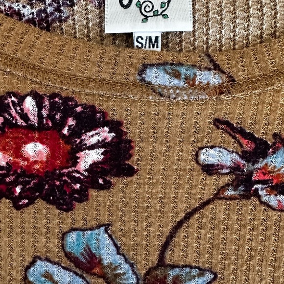 Oversized patchwork sleeve top - Picture 4 of 5